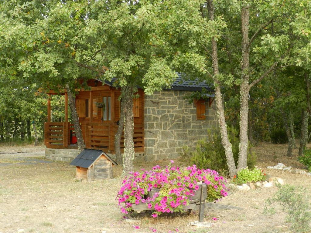 Cabanas Vallecino Manzanal de los Infantes Exterior foto